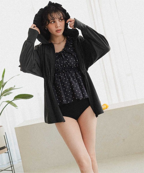 titivate（ティティベイト）の「UVケアチビフリルパーカー/ラッシュガード（ラッシュガード・レディース・オフホワイト/ブラック/ブラウン・L/M/S）」の15枚目の写真