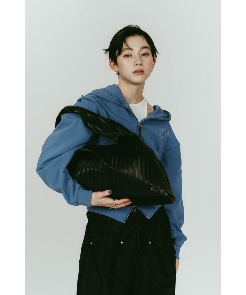 Knuth Marf（クヌースマーフ）の「leather pleats bag（トートバッグ・レディース・シルバー/ブラック・ONE SIZE）」の12枚目の写真