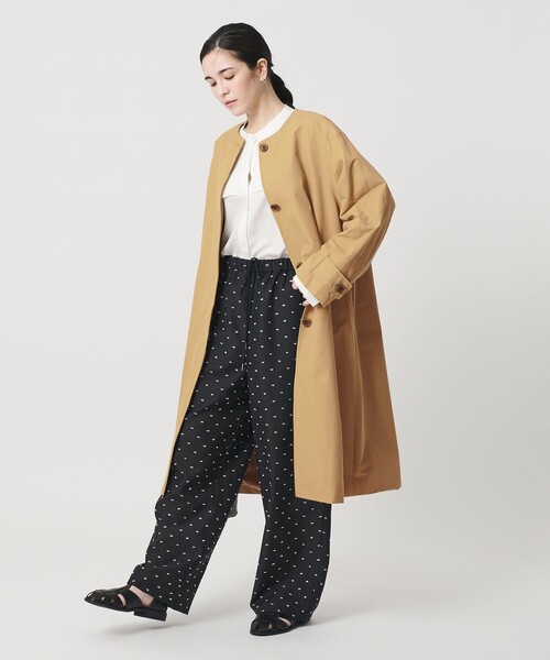 BEAUTY&YOUTH UNITED ARROWS(ビューティーアンドユースユナイテッドアローズ)の「【WEB限定】コットンナイロン ツイルノーカラーコート(その他アウター・レディース・ブラック/ベージュ・S/L/M)」の5枚目の写真