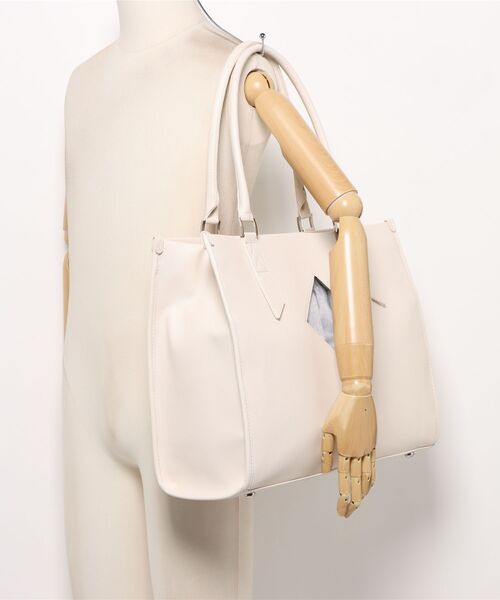 dazzlin（ダズリン）の「【dazzlin / ダズリン】 推し活ボストンバッグ（トートバッグ・レディース・ブルー/ブラック/アイボリー・FREE）」の7枚目の写真