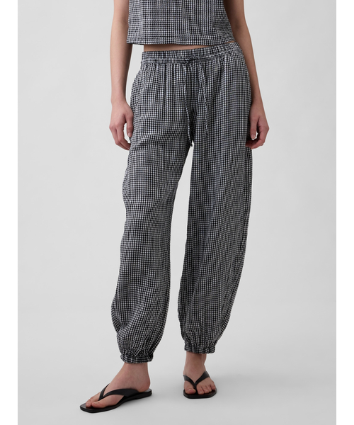 GAP(ギャップ)の「コットンガーゼ バレルジョガーパンツ(その他パンツ・レディース・ブラック/ピンク/ブルー・S/M/L/XS/XXS)」の8枚目の写真