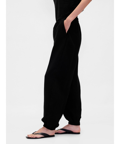 GAP(ギャップ)の「コットンガーゼ バレルジョガーパンツ(その他パンツ・レディース・ブラック/ピンク/ブルー・S/M/L/XS/XXS)」の12枚目の写真