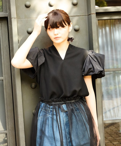 Ranerrh(ラネリ)の「<再入荷>バルーンスリーブブラウス【結婚式・二次会・パーティー】【入卒園・入卒式】【オケージョン・セレモニー】【デイリー/オフィスにも使える】(シャツ/ブラウス・レディース・ブラック・38)」の15枚目の写真