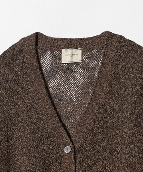 UNITED ARROWS(ユナイテッドアローズ)の「ペーパー Vネック カーディガン(カーディガン/ボレロ・レディース・ライラック/ナチュラル/ダークブラウン・FREE)」の7枚目の写真