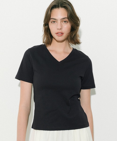Eri Koyama nowos Vネックカットソー Vネックスムーストップス（Tシャツ/カットソー）｜coca（coca）（コカ