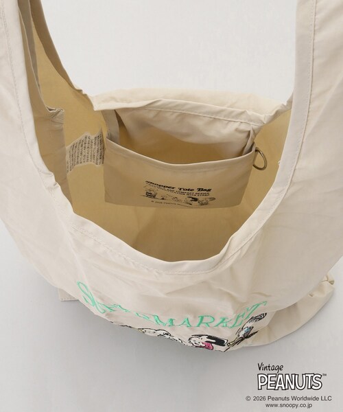 212 KITCHEN STORE(トゥワントゥキッチンストア)の「PEANUTS ストラップ付きショッパーバッグ BEIGE(エコバッグ/サブバッグ・レディース・その他・00)」の8枚目の写真