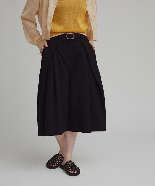 W:Huku(フーク)の「【W:Huku / ドライタッチツイル】スラックス バミューダ パンツ / 短パン ハーフパンツ クロップド / Dry-Touch Twill Bermuda Shorts(スラックス・レディース・ブラック/ベージュ・M/L)」の9枚目の写真