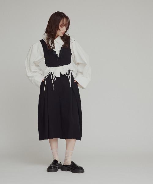 W:Huku(フーク)の「【W:Huku / ドライタッチツイル】スラックス バミューダ パンツ / 短パン ハーフパンツ クロップド / Dry-Touch Twill Bermuda Shorts(スラックス・レディース・ブラック/ベージュ・M/L)」の11枚目の写真