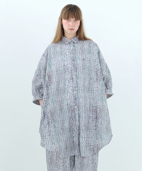 BEDSIDEDRAMA(ベットサイドドラマ)の「Daydream Photo Shirt Dress(シャツワンピース・レディース・ブラック/グレー・1)」の2枚目の写真