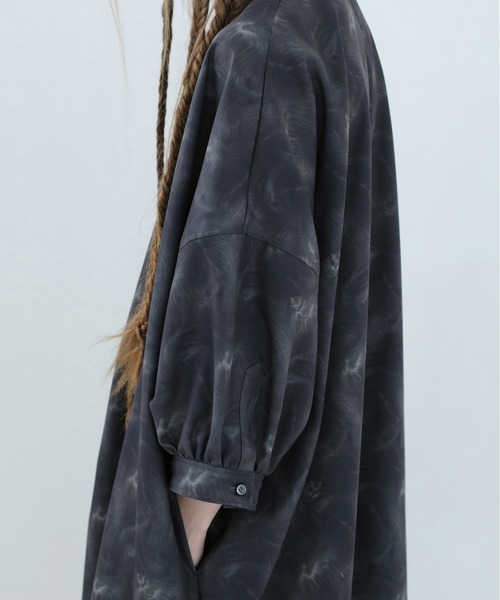BEDSIDEDRAMA(ベットサイドドラマ)の「Daydream Photo Shirt Dress(シャツワンピース・レディース・ブラック/グレー・1)」の11枚目の写真