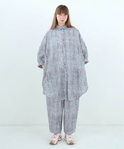 BEDSIDEDRAMA(ベットサイドドラマ)の「Daydream Photo Shirt Dress(シャツワンピース・レディース・ブラック/グレー・1)」の4枚目の写真