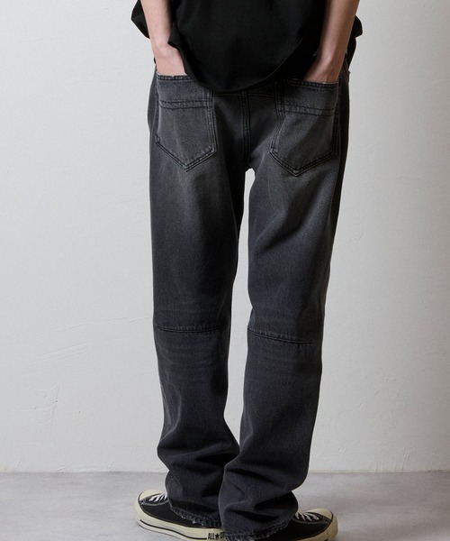 NUMBER (N)INE（ナンバーナイン）の「HAND PAINTED STRAIGHT DENIM JEANS VINTAGE WASH / ハンドペイント ストレート デニム ジーンズ ヴィンテージ ウォッシュ（デニムパンツ・メンズ・インディゴブルー/ブラック・4/3/2）」の8枚目の写真