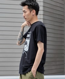 the Oasis（ジオアシス）の「Oasis / オアシス プリントデザイン クルーネックＴシャツ メンズ バンドＴ 2026年 夏 夏服（Tシャツ/カットソー）」