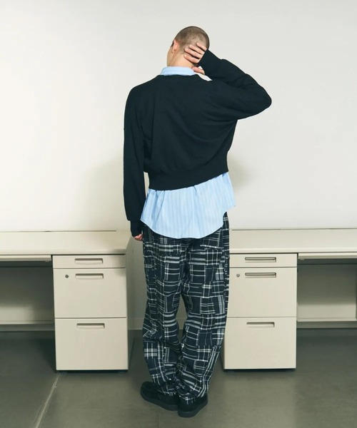 PHINGERIN(フィンガリン)の「FLOATING HEART SHIRT(シャツ/ブラウス・メンズ・ブラック/ブルー・LARGE/MEDIUM)」の4枚目の写真