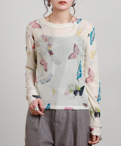 crossi（クロッシー）の「サイドシャーリング バタフライ柄 チュールレース長袖Tシャツ（Tシャツ/カットソー・レディース・ブルー/ベージュ・FREE）」の17枚目の写真