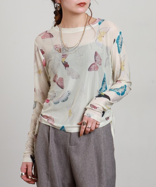crossi（クロッシー）の「サイドシャーリング バタフライ柄 チュールレース長袖Tシャツ（Tシャツ/カットソー・レディース・ブルー/ベージュ・FREE）」の3枚目の写真