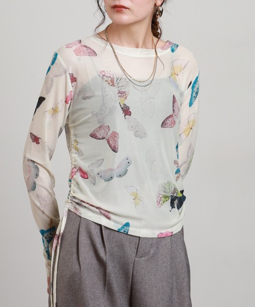 crossi（クロッシー）の「サイドシャーリング バタフライ柄 チュールレース長袖Tシャツ（Tシャツ/カットソー・レディース・ブルー/ベージュ・FREE）」の5枚目の写真