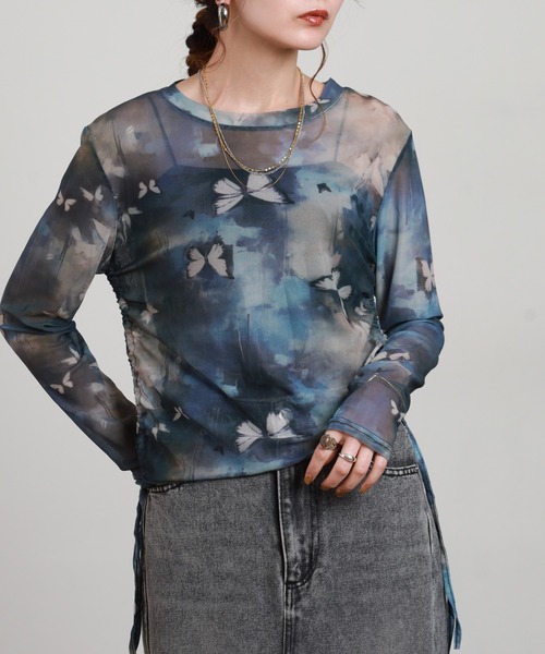 crossi（クロッシー）の「サイドシャーリング バタフライ柄 チュールレース長袖Tシャツ（Tシャツ/カットソー・レディース・ブルー/ベージュ・FREE）」の11枚目の写真