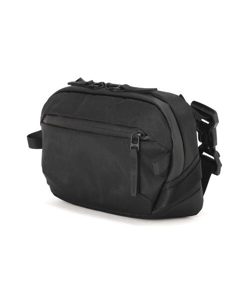 Aer(エアー)の「Aer(エアー)Day Sling 4 X-Pac AER-29072(ボディバッグ/ウエストポーチ・メンズ・ブラック・F)」の3枚目の写真
