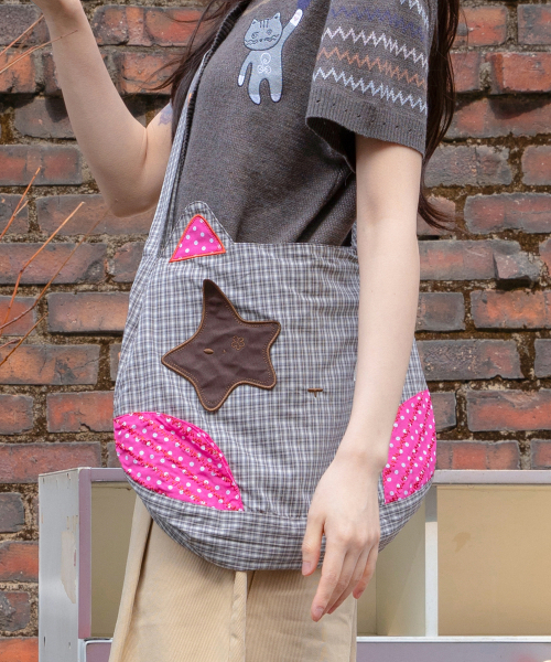 RuNaKi'Hu'(ルナキフ)の「WXAC037 ネコサンオハナシクロスバッグ (MULTI)(メッセンジャーバッグ・レディース・その他・F)」の13枚目の写真