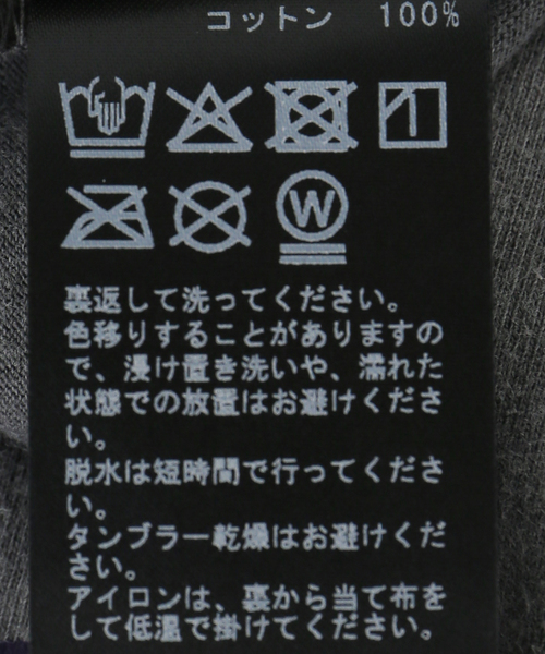 OMO（オモ）の「OMO / オモ Holiday 2026 Merch T-Shirt（Tシャツ/カットソー・レディース・チャコールグレー・SMALL）」の6枚目の写真