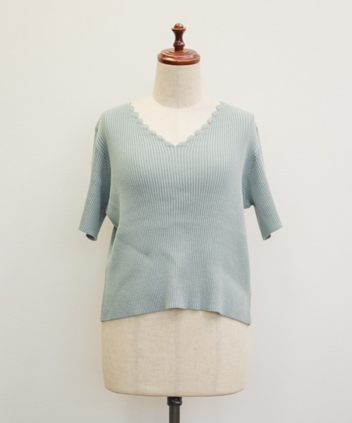 CLETTE(クレット)の「CLETTEオリジナルスカラップVネックリブニット(ニット/セーター・レディース・ミント/オフホワイト/ブラック・3L/LL/4L)」の12枚目の写真