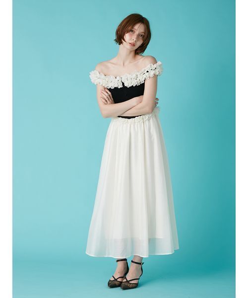 LILY BROWN（リリーブラウン）の「フリルニットドッキングワンピース（ワンピース・レディース・ライトグレー/ブラック/モカ・F）」の14枚目の写真