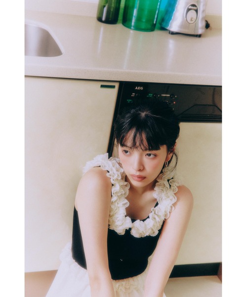 LILY BROWN（リリーブラウン）の「フリルニットドッキングワンピース（ワンピース・レディース・ライトグレー/ブラック/モカ・F）」の18枚目の写真