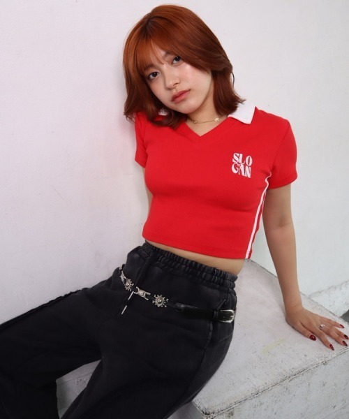 ROGER AND RAW(ロジャーアンドロウ)の「バイカラースキッパーショートトップス(Tシャツ/カットソー・レディース・ブラック/グリーン/ネイビー/レッド・FREE)」の22枚目の写真