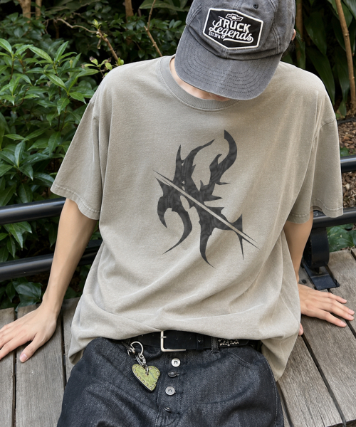 NOTUSUAL（ノットユージュアル）の「ビッグNノイズオーバーサイズピグメント半袖Tシャツ5カラー（Tシャツ/カットソー・レディース・スカイブルー/チャコールグレー/チャコール/グリーン/グレイッシュベージュ・LARGE/SMALL/MEDIUM/X-LARGE）」の11枚目の写真