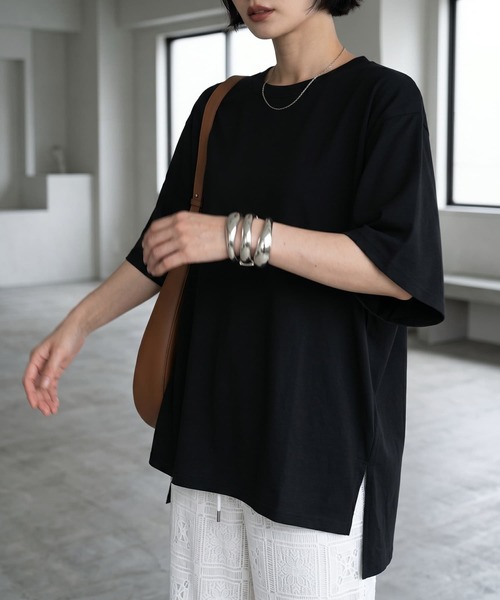 STYLE DELI（スタイルデリ）の「【BLK001】ゆったりシルエット五分袖ドルマンTシャツ（Tシャツ/カットソー・レディース・グリーン/ブラック/ホワイト・FREE）」の8枚目の写真