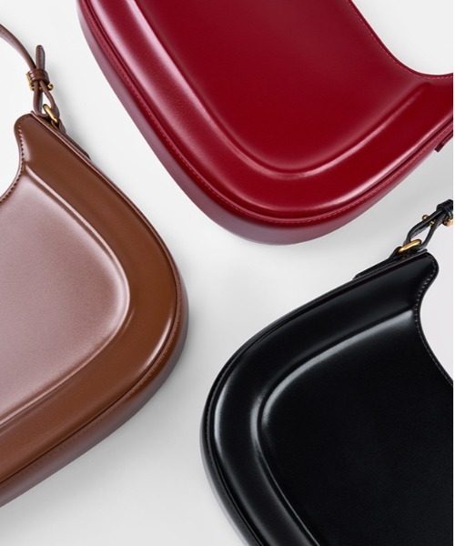 NiiNa(ニーナ)の「【 NiiNa / ニーナ 】高品質牛革2WAYグロッシーハーフムーンショルダーバッグ(ショルダーバッグ・レディース・レッド/ブラック・FREE)」の15枚目の写真