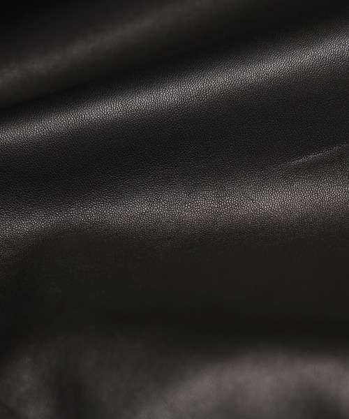 CULLNI(クルニ)の「UK Lamb Leather Tielocken Jacket Detaching Spanish Mouton Collar(カバーオール・メンズ・ブラック・1)」の12枚目の写真