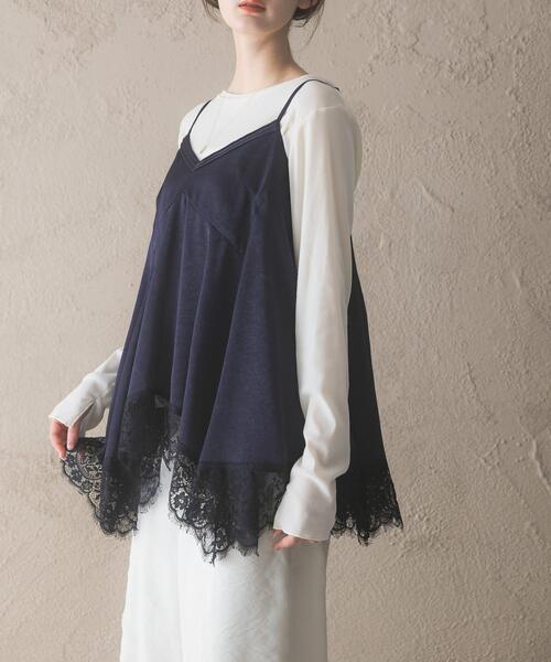 URBAN RESEARCH ROSSO WOMEN(アーバンリサーチ ロッソ)の「レースヘムデザインサテンキャミソール(キャミソール・レディース・アイボリー/ネイビー・FREE)」の12枚目の写真