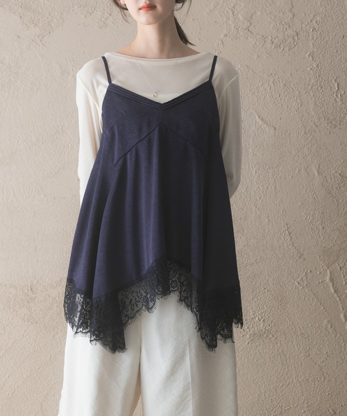 URBAN RESEARCH ROSSO WOMEN（アーバンリサーチ　ロッソ）の「レースヘムデザインサテンキャミソール（キャミソール・レディース・アイボリー/ネイビー・FREE）」の9枚目の写真