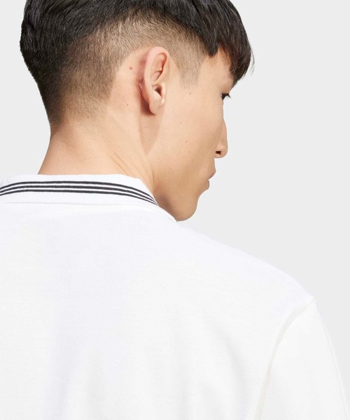 adidas(アディダス)の「アディダス アディカラー ルーズフィット ポロシャツ / アディダスオリジナルス adidas Originals(Tシャツ/カットソー・メンズ・ホワイト・X-SMALL/3XL/LARGE/MEDIUM/XX-SMALL/X-LARGE/SMALL/XX-LARGE)」の4枚目の写真