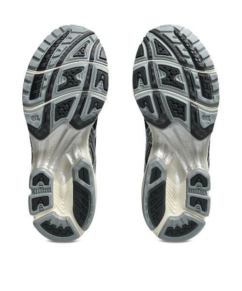 ASICS(アシックス)の「ASICS GEL-NIMBUS 10.1(アシックス ゲル ニンバス 10.1)(スニーカー・メンズ・グレー系/ホワイト系・25.5cm/24.5cm/25cm/23cm/23.5cm/24cm/26.5cm/26cm/27.5cm/27cm/28.5cm/28cm/29cm)」の16枚目の写真