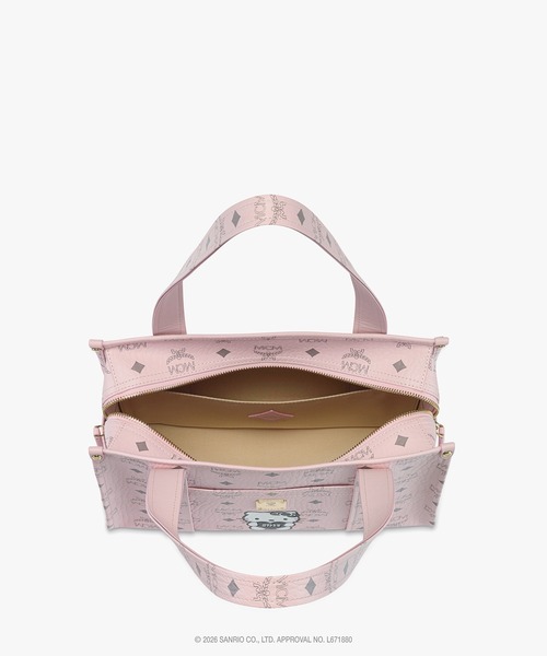 MCM（エムシーエム）の「MCM x HELLO KITTY Aren スクールトートバッグ（トートバッグ・レディース・ベージュ/ブラック/ライトピンク・ONE SIZE）」の5枚目の写真