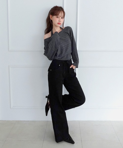 by muni:r(バイ ムニール)の「レイヤードシアーニットセット/2026 AW COLLECTION(ニット/セーター・レディース・グレー/ベージュ/チャコール・FREE)」の15枚目の写真