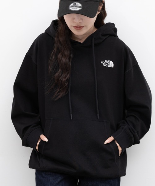 THE NORTH FACE(ザノースフェイス)の「THE NORTH FACE(ザ・ノースフェイス)/ワンポイント ロゴ刺繍 パーカー フーディ/M'S CORE HOODIE(パーカー・レディース・グレー/ライトブルー/ブラック/サンドベージュ・M/L/XXL/XL)」の1枚目の写真
