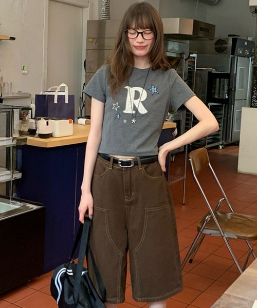 FREE STYLISTS（フリー スタイリスト）の「刺繍レタリング  Tシャツ トップス レディース（Tシャツ/カットソー・レディース・グレー・M）」の4枚目の写真