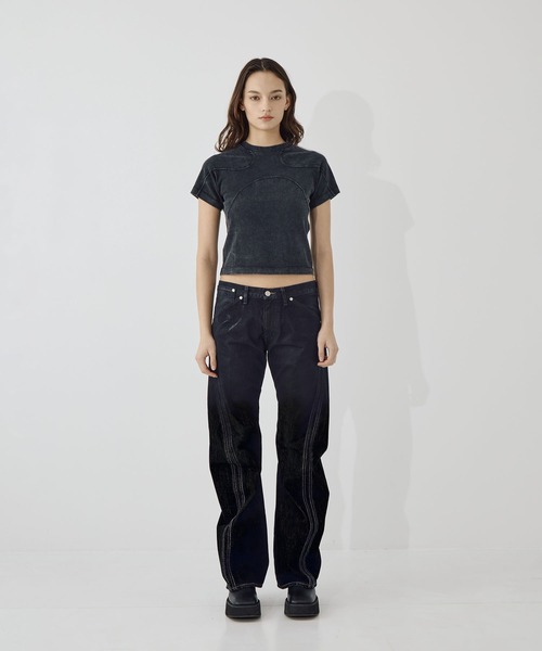 NVRFRGT(ネヴァーフォーゲット)の「別注 COATING FADE TWIST JEANS(デニムパンツ・レディース・ブラック/ブルー・XS/S)」の11枚目の写真