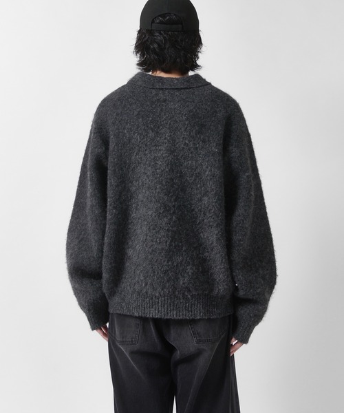 Lui's(ルイス)の「【Neucon】FINE SOFT SHAGGY KNIT POLO / ファインソフトシャギーニットポロシャツ(ニット/セーター・メンズ・チャコールグレー/グレイッシュベージュ/ダークブルー/ブラック・1/2)」の7枚目の写真