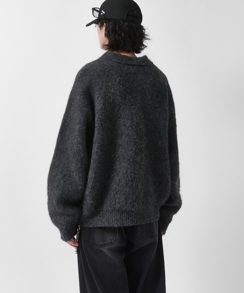 Lui's(ルイス)の「【Neucon】FINE SOFT SHAGGY KNIT POLO / ファインソフトシャギーニットポロシャツ(ニット/セーター・メンズ・チャコールグレー/グレイッシュベージュ/ダークブルー/ブラック・1/2)」の6枚目の写真