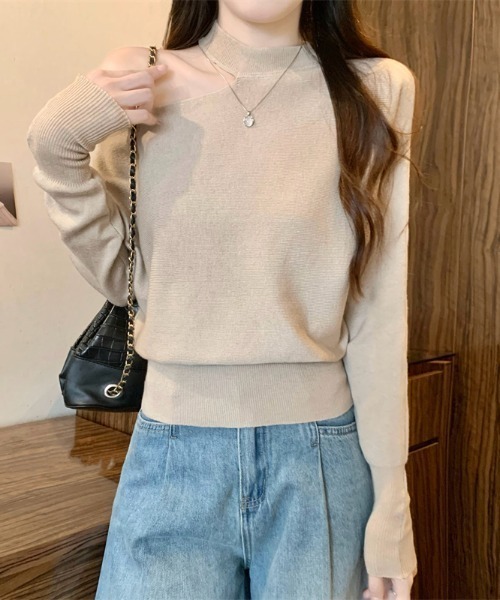 LUCPY（ラクピー）の「ワンショルダーハイネックニットプルオーバー（その他トップス・レディース・ベージュ/ブラウン/グレー・FREE）」の4枚目の写真