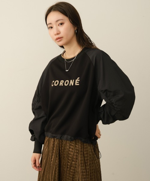Bou Jeloud(ブージュルード)の「異素材コンビロゴ刺しゅうプルオーバー(Tシャツ/カットソー・レディース・オフホワイト/ブラック・FREE)」の1枚目の写真