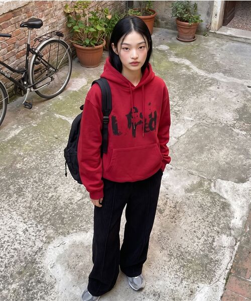 DESIRED(デシレッド)の「PEID テキストフードTシャツ-FESK5104B07(パーカー・レディース・レッド・MEDIUM/LARGE/X-LARGE)」の5枚目の写真