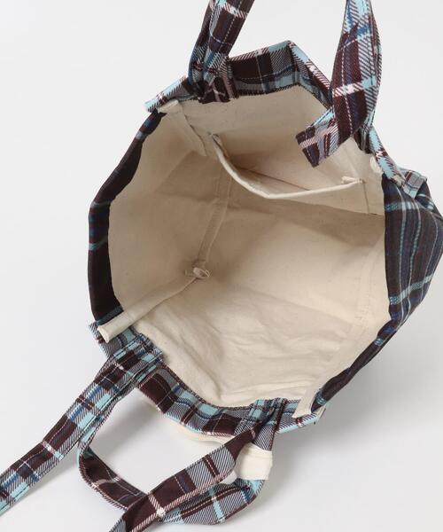 URBAN RESEARCH DOORS（アーバンリサーチドアーズ）の「『別注』beej×DOORS　チェックトートバッグ（トートバッグ・レディース・ブラウン系その他/レッド系その他・ONE）」の7枚目の写真