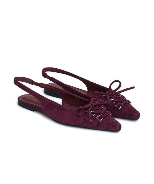 DEINET(ダイニット)の「FAUX SUEDE BUCKLE SLINGBACKS IN BURGUNDY(サンダル・レディース・その他・23cm/24cm/25cm)」の1枚目の写真