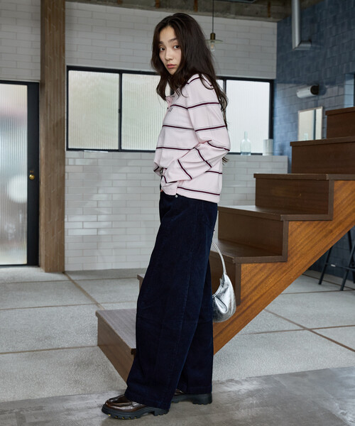 GAP(ギャップ)の「PUBLUX × GAP/ギャップ 別注 コーデュロイパンツ 限定展開(その他パンツ・レディース・オリーブ/ブラウン/ネイビー・SMALL/MEDIUM)」の20枚目の写真